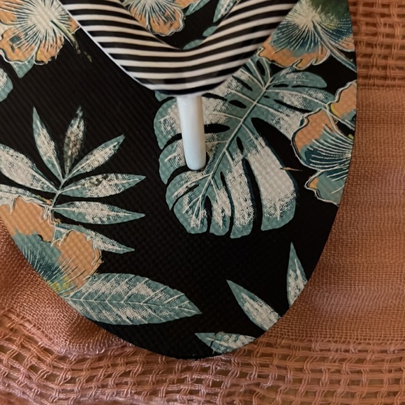 Roxy Flipflop’s - Picture 7 of 9